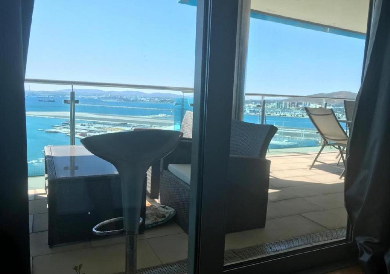 Sea Air Ocean Village Gibraltar Extérieur photo